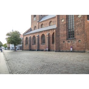 Kirketorvet og Kirkegade verd Sct. Mortens Kirke i Randers