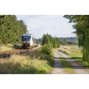 Arriva tog p� vej fra Lang� mod Viborg ved �bro i Lang�