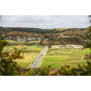 �lum med �lum Kirke ses her fra 