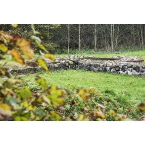 Soklen fra Fussing� gamle slot i Gammel Have ved Fussing� S�