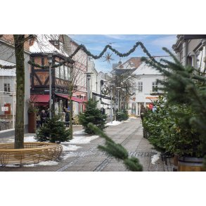 Julepyntet og sned�kket Houmeden i Randers