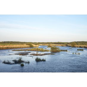 Guden�en med sm� tuer og holme, t�t p� Randers