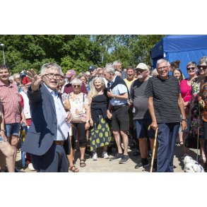 Direkt�r Peter Christensen fra Vandmilj� Randers beskriver Storkeengen ved den officielle �bning