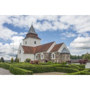 Sp�rring Kirke ligger i Sp�rring 18 km nord for Aarhus.