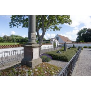 Peter Willemoes gravsted p Odden kirkegrd