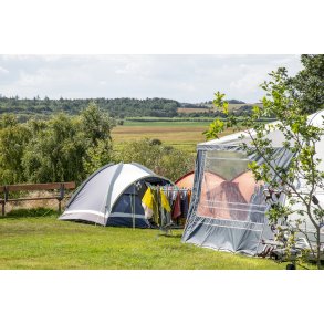 Campingpladsen Randers City Camp, ligger smukt i naturen ved N�rre� t�t p� Randers