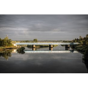 Tidlig morgen ved Jernbanebroen over Guden�en i Randers