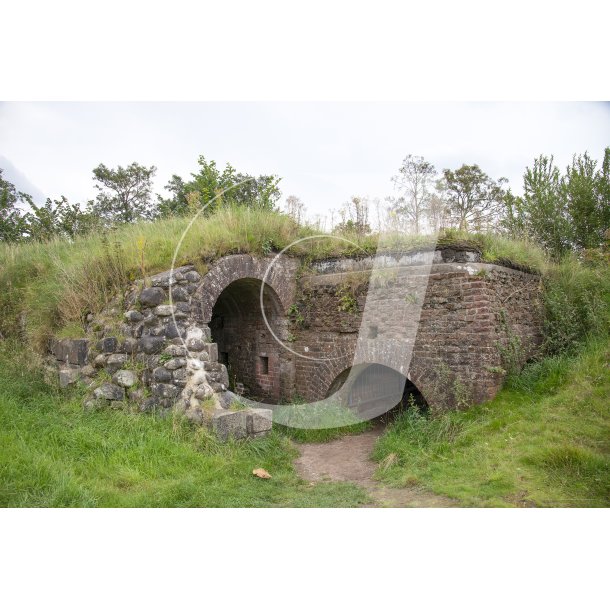 Hald Ruin, Hald Slot eller Bispens Hald. Borgruin p halv i Hald s ved Viborg.