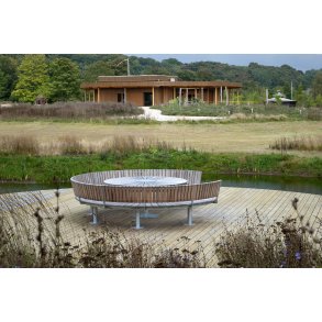 Regnvandsbassinet ved klyngehuset i Albk