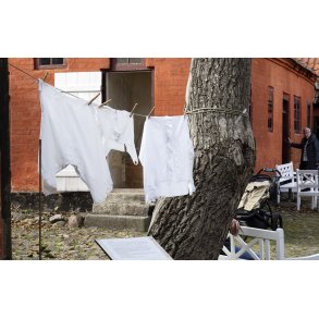 Baggrd med vasketj i Ebeltoft