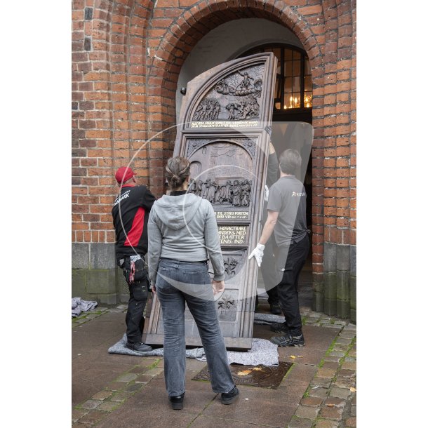 Dren til Sct. Mortens kirke i Randers, ankommer efter restaurering p National Museet