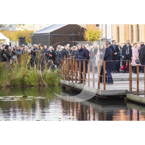 Det danske Kongepar ved regnvandsbassinet p stervold  i Randers