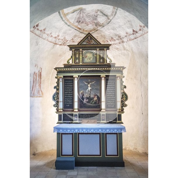 Alter i Tved kirke
