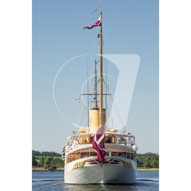 Kongeskibet Dannebrog i Randers Fjord