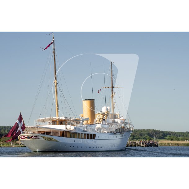 Kongeskibet Dannebrog i Randers Fjord