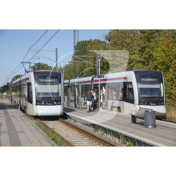 Letbanen krydser p� Hornslet station