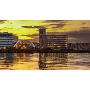 Aftenstemning og solnedgang over Navitas, Bestseller og Dome of Vision ved Aarhus havn