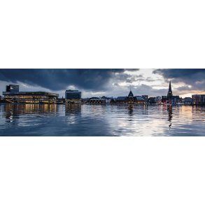 Aarhus set fra havnesiden med DOKK 1 og Domkirken