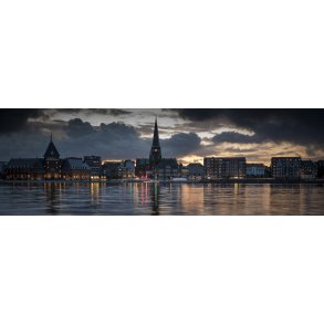 Aftenstemning over Aarhus, set fra havnesiden