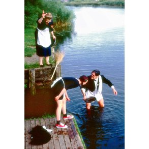 Frk. Lystrups Underholdnings og serverings Etablissement