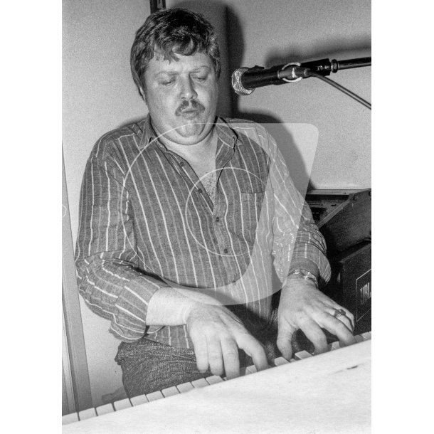 Carl Petter ved en koncert i Randers Jazzklub